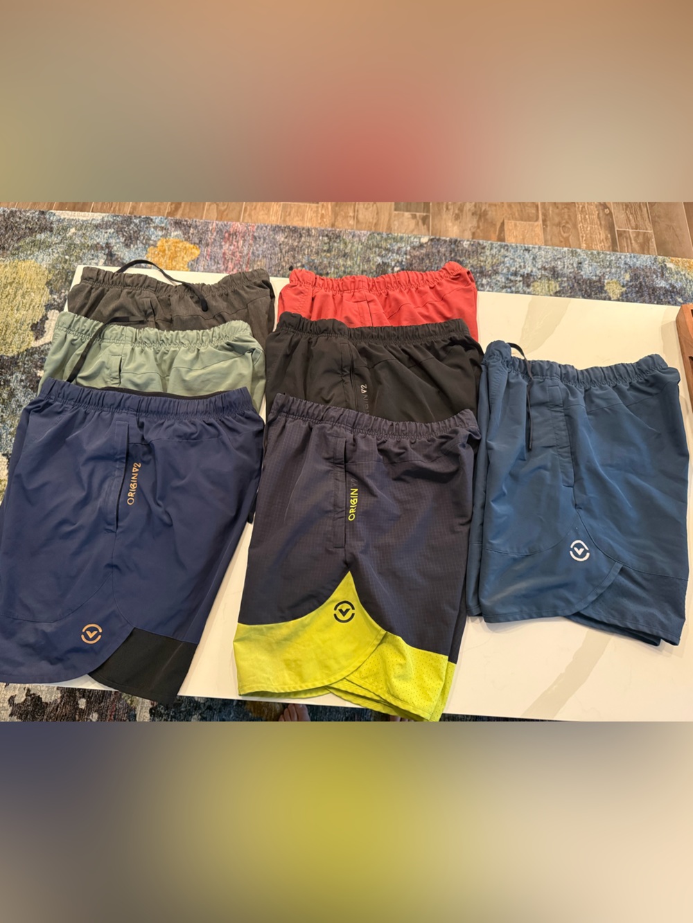 Virus origin men’s short 9” small, 7 pairs